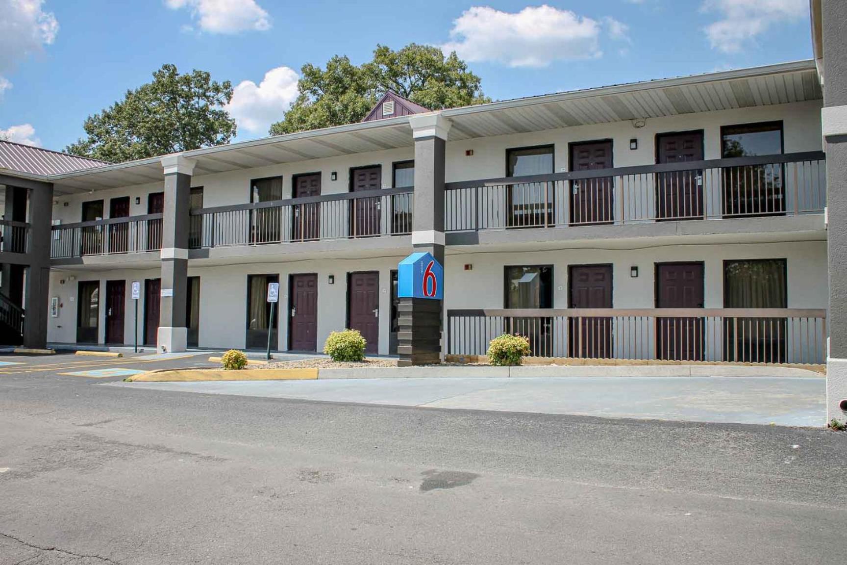 Motel 6 Knoxville, Tn - East ภายนอก รูปภาพ