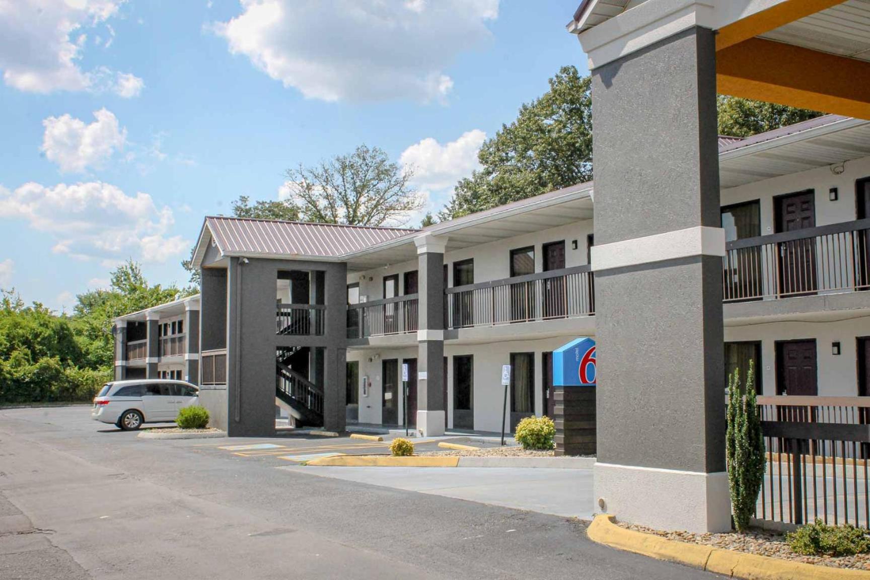 Motel 6 Knoxville, Tn - East ภายนอก รูปภาพ